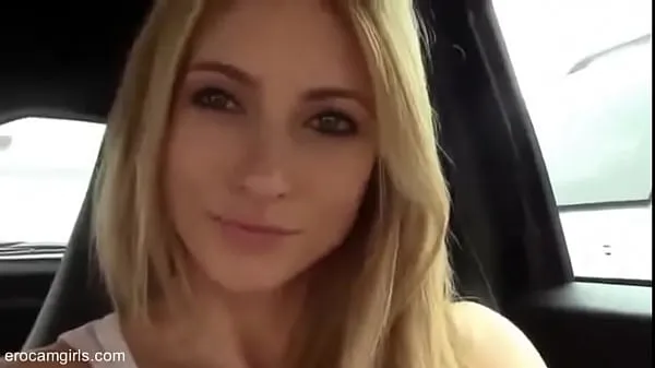 Meilleures Blondy fille chaude devenue sauvage et se masturber dans la voiture nouvelles vidéos