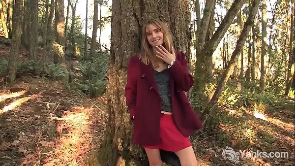 Best Yanks Cutie Chloe Randall Shows Her Assets fresh Videos