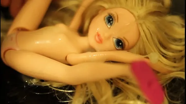 Melhores My cute blonde Moxie Girlz doll is a sexy CUM SLUT (bukkake compilation vídeos recentes