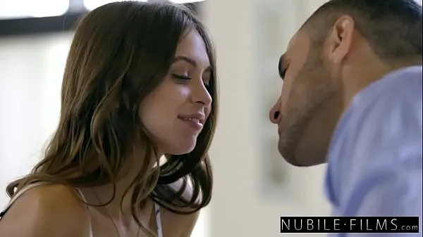 أفضل NubileFilms - Girlfriend Cheats And Squirts On Cock مقاطع فيديو حديثة