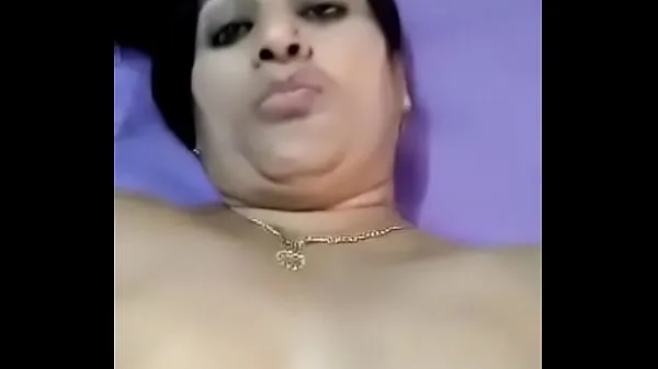 Bedste Kerala Mallu Aunty secret sex with husband's friend 2 nye videoer