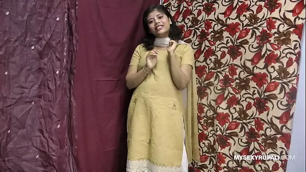 Τα καλύτερα Rupali Indian Girl In Shalwar Suit Stripping Show φρέσκα βίντεο