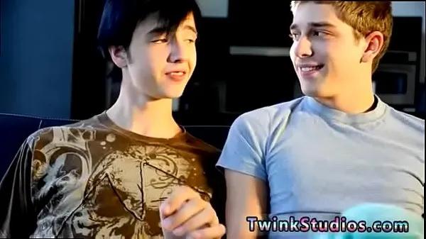 Teenage gay boys homemade tube porn Levon and Aidan love observing Video baharu terbaik