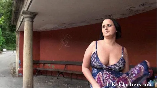 I migliori La principessa Chubby Sarah Jane nuda a Preston e lampeggiantevideo nuovi