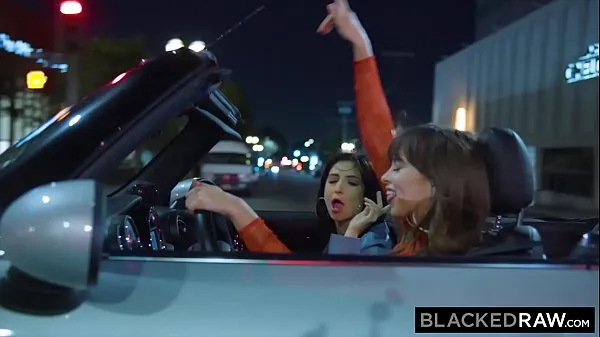 أفضل BLACKEDRAW Riley Reid Fucks BBC With Her Best Friend مقاطع فيديو حديثة