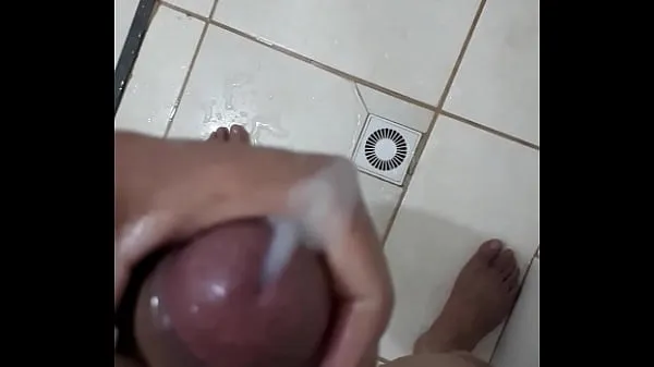 Masturbating very tasty in the bath Video mới hay nhất