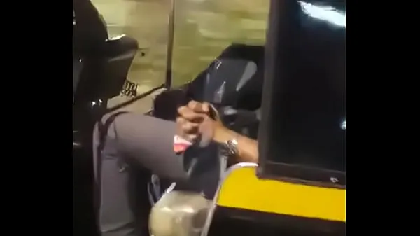 Beste Fakeauto paar blowjob in mumbai autorickshaw teil 2frische Videos