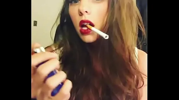 สุดยอด Hot girl with sexy red lips วิดีโอสดใหม่