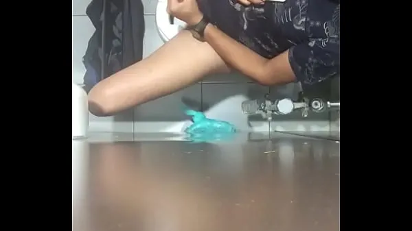 Najlepšie Rich cock public bathroom čerstvé videá