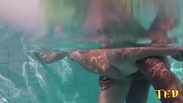 Best Nego Catra does not stop after the scene falls in the pool and fucks the ass of Bianca Naldy into the water fresh Videos