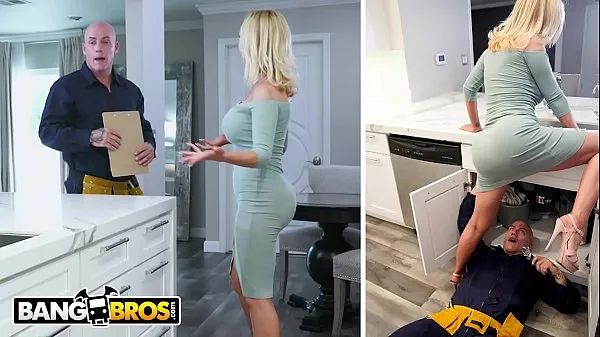 Best BANGBROS - Busty MILF Nikki Benz Drops Her Big Ass On Maintenance Man's Pipe fresh Videos