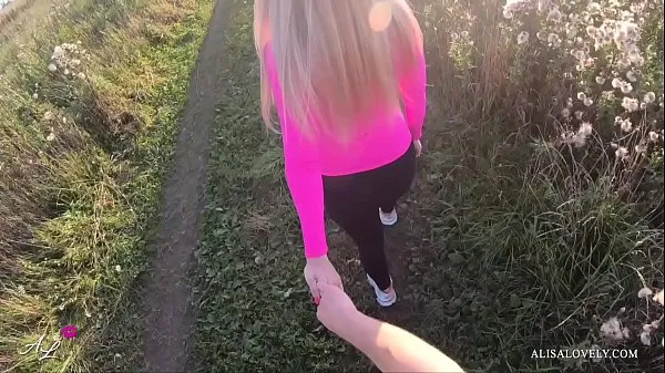 Meilleures Public de plein air Baise Cochonne avec des Fesses Sexy - Jeune Couple Amateur POV nouvelles vidéos