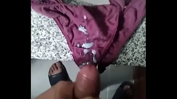 최고의 More cum on my wife's panties 최신 동영상