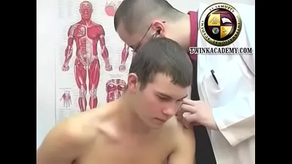 Najlepšie Nigel gets stripped down for his medical exam čerstvé videá