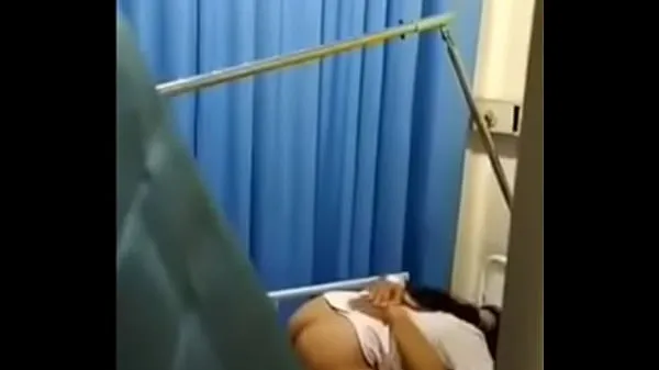 Nurse is caught having sex with patient Video segar terbaik