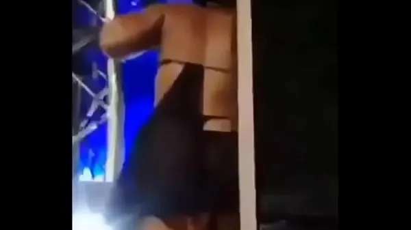 Melhores Zodwa enfiando o dedo na buceta em evento público vídeos recentes