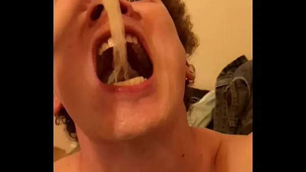 Legjobb Gay man from Lisbon with his mouth full of milk d. used condoms friss videók