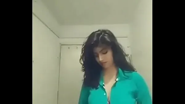 सर्वोत्तम Desi girlfriend takes video for bf ताज़ा वीडियो