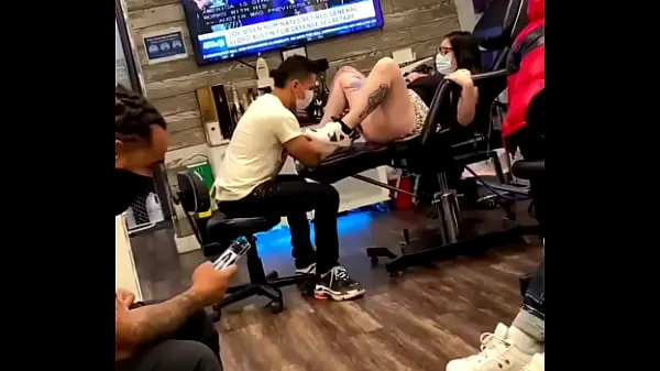 Tattoo Pussy with squirt Video baharu terbaik