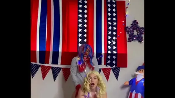 GIBBY THE CLOWN FUCKS Mandimayxxx hard asf on 4th of july Video mới hay nhất