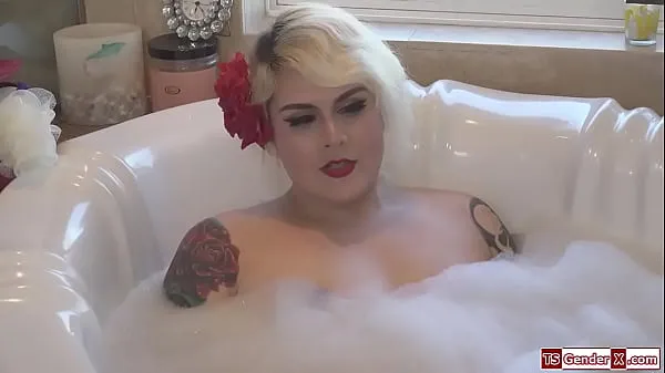 Trans stepmom Isabella Sorrenti anal fucks stepson Video mới hay nhất