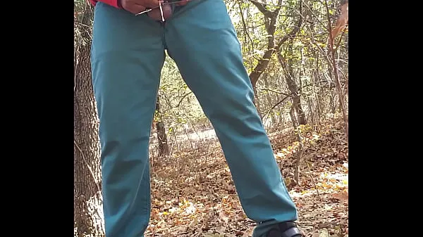 Najboljši Alan Prasad cumshot 1 feet high in jungle sveži videoposnetki