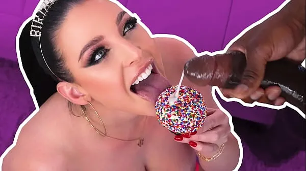 Los mejores ANGELA WHITE - Cupcake sorpresa de cumpleaños vídeos nuevos