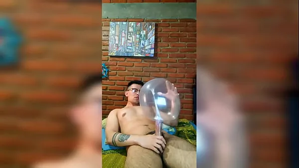 أفضل Vergón activo se masturba con globo de condón مقاطع فيديو حديثة