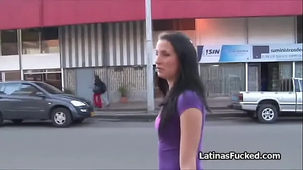 Beste Latina roller skater picked up for a quickie ferske videoer