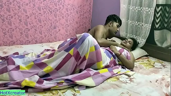 Melhores Desi hot bhabhi fodido por devar à meia-noite! sexo hindi vídeos recentes