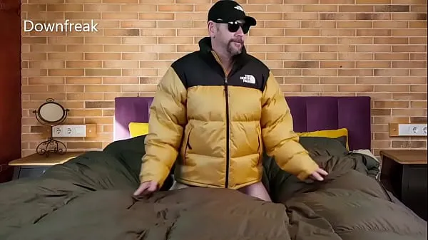 En iyi Humping The Big Brown Comforter And Filling It With Cum yeni Videolar