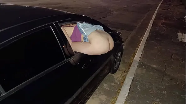 Legjobb Wife ass out for strangers to fuck her in public friss videók
