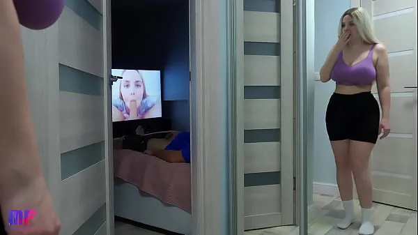 Najlepšie Stepdaughter with big tits spies on stepdad čerstvé videá